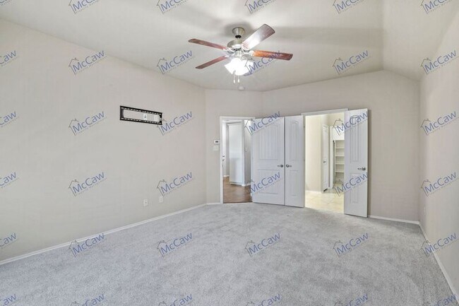 Building Photo - 513 Rustic Oak Ln