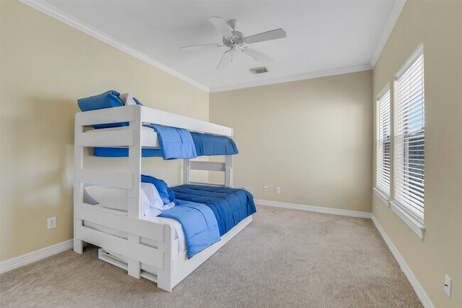 Building Photo - 1429 Utah St