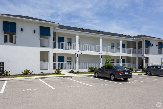 The Oaks on Henry Punta Gorda, FL Apartment Finder