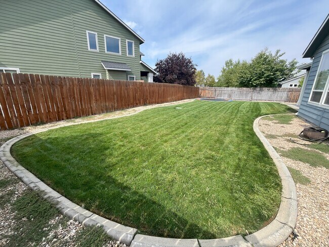 Building Photo - 5299 N Zamora Way