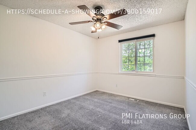 Building Photo - 5428 W 115th Dr