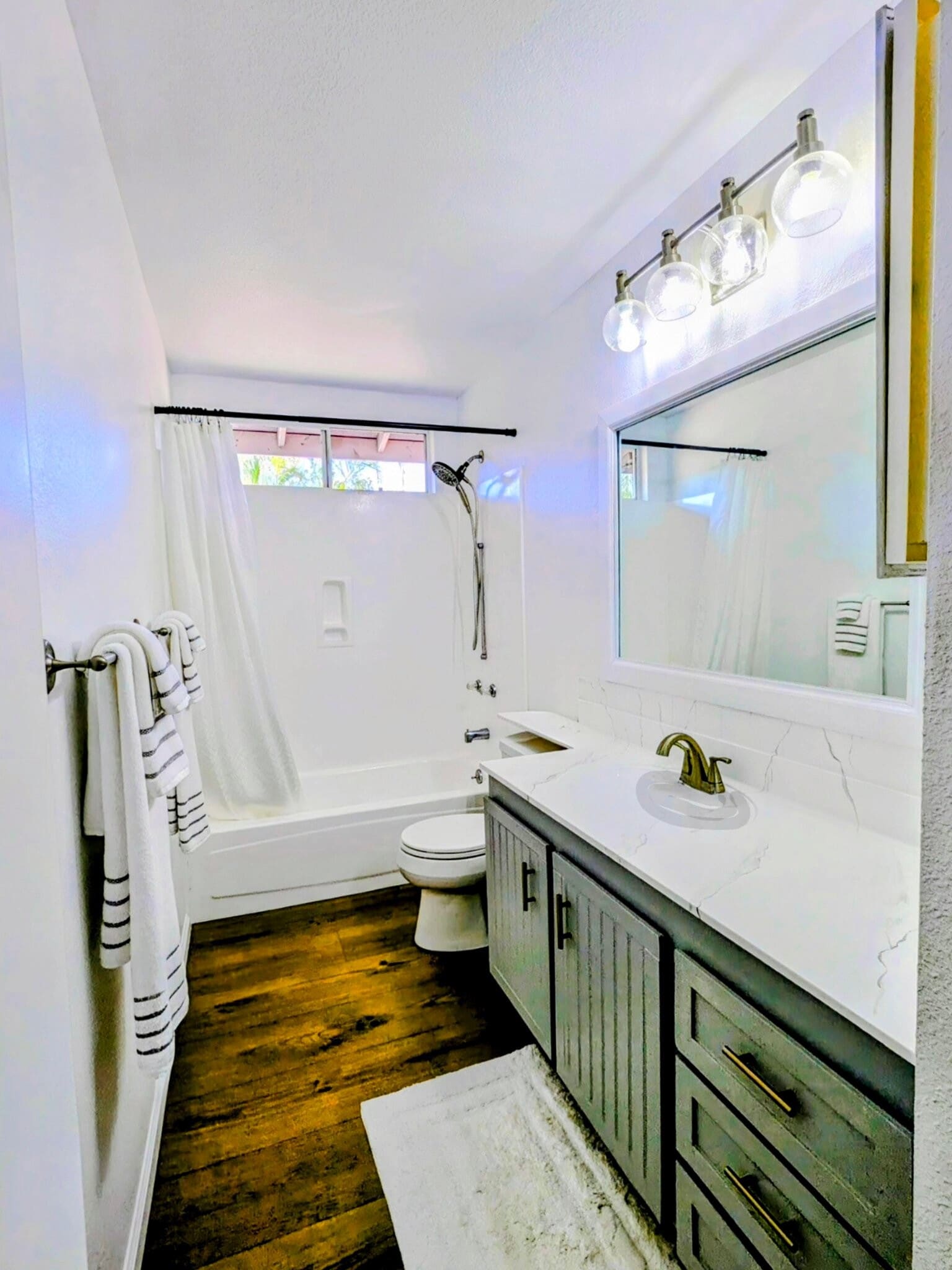 Building Photo - 1 Meadows at Makawao Mdws