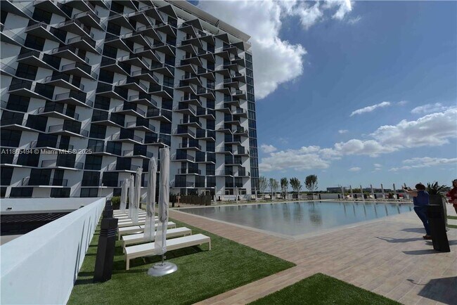 Building Photo - 5252 NW 85th Ave