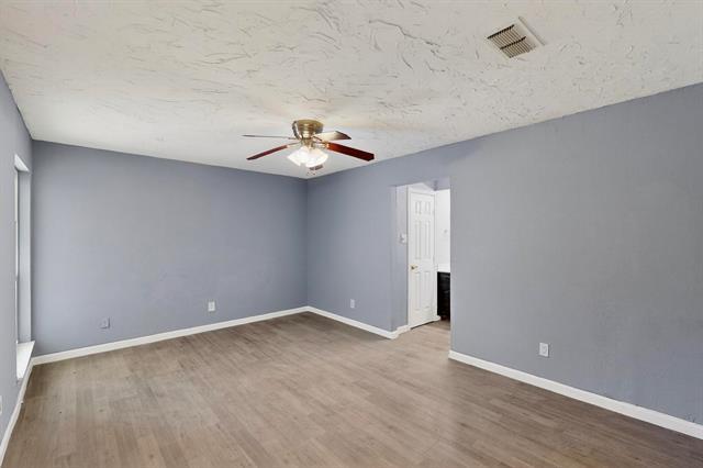 Building Photo - 2211 Sierra Dr