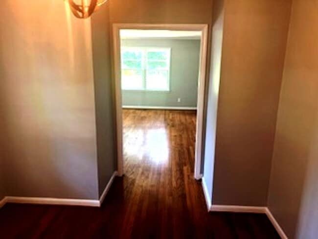 Building Photo - Convenient 3BR/2BA in Vestavia near Collonade