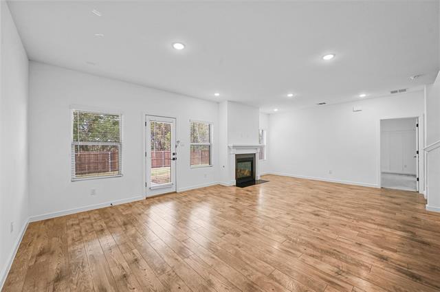 Building Photo - 1428 Victoria St