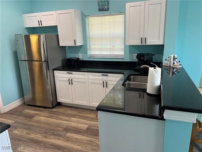 Building Photo - 9320 Water Lily Ct