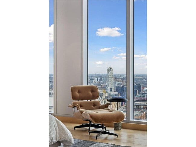 Building Photo - 255 Hennepin Ave