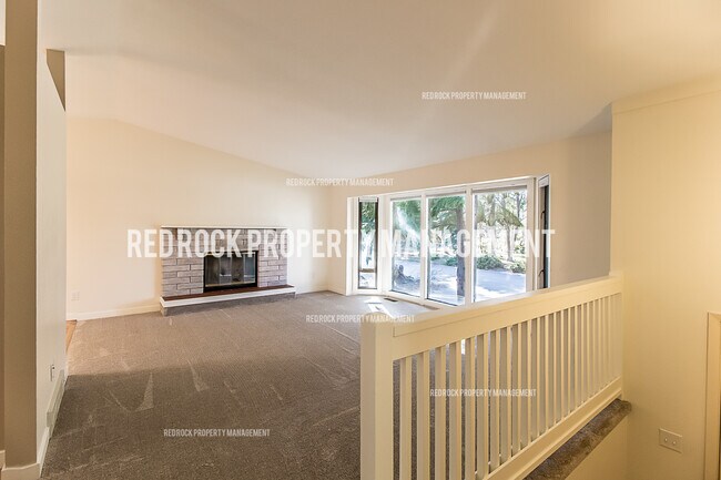 Building Photo - 13817 E 5th Ct