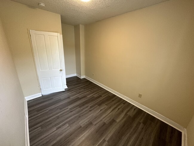 Building Photo - 326 Beaver St