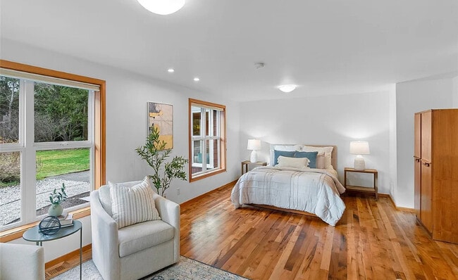 Building Photo - 6133 Lariat Loop