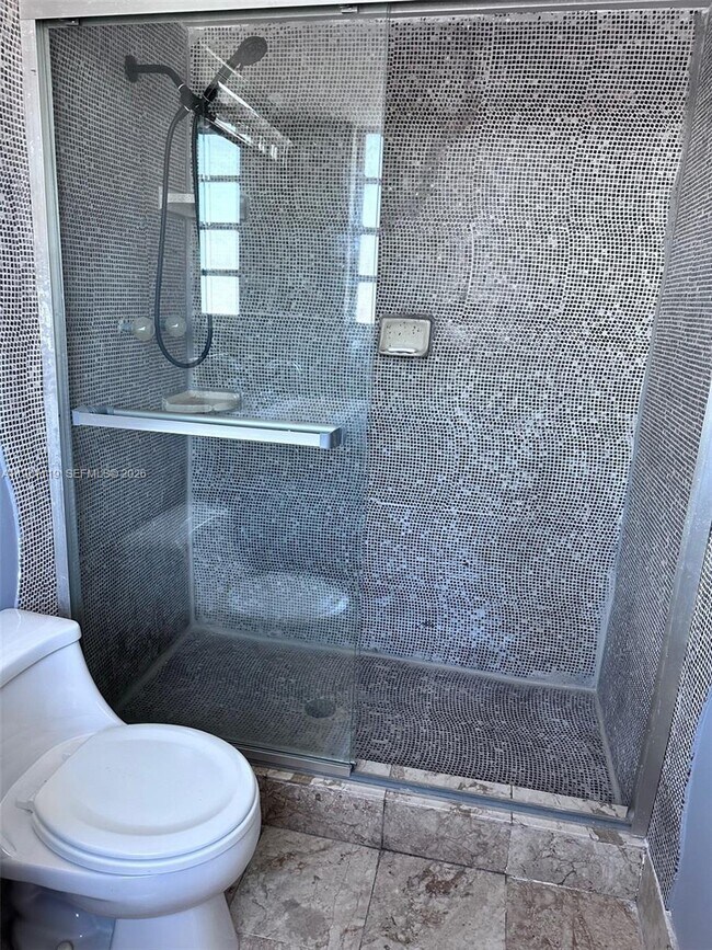 Building Photo - 137 Golden Isles Dr