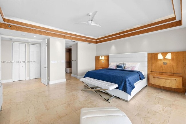 Building Photo - 5245 Fisher Island Dr