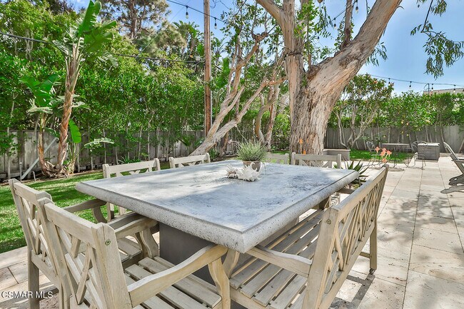 Building Photo - 31944 CA-1