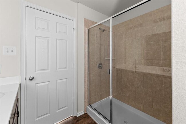 Building Photo - 457 Bedford Falls Ln