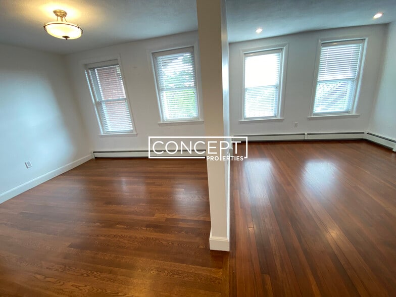 Building Photo - 310 Tappan St