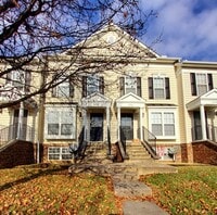Building Photo - Charming 2 beds 2.5 baths in Columbus!