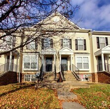 Building Photo - Charming 2 beds 2.5 baths in Columbus!