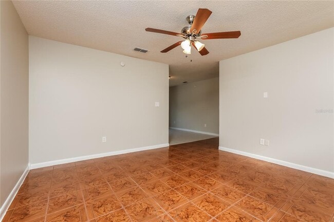 Building Photo - 116 N Buena Vista Ave