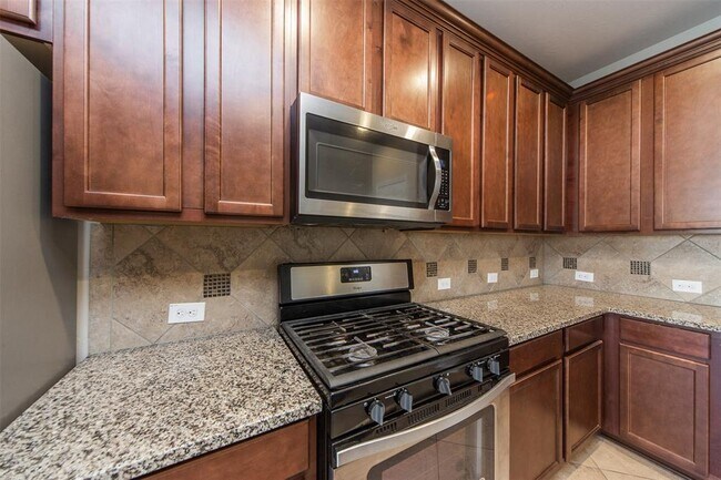 Building Photo - 8130 Heartbrook Field Ln