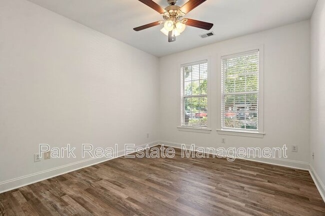 Building Photo - 511 Ives Ct