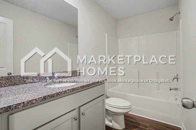 Building Photo - 296 Oakwood Dr NW