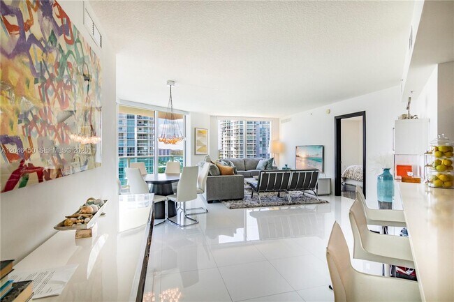 Building Photo - 150 Sunny Isles Blvd