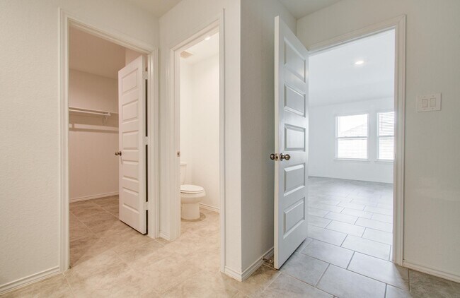 Building Photo - 7527 Cynomys Ct