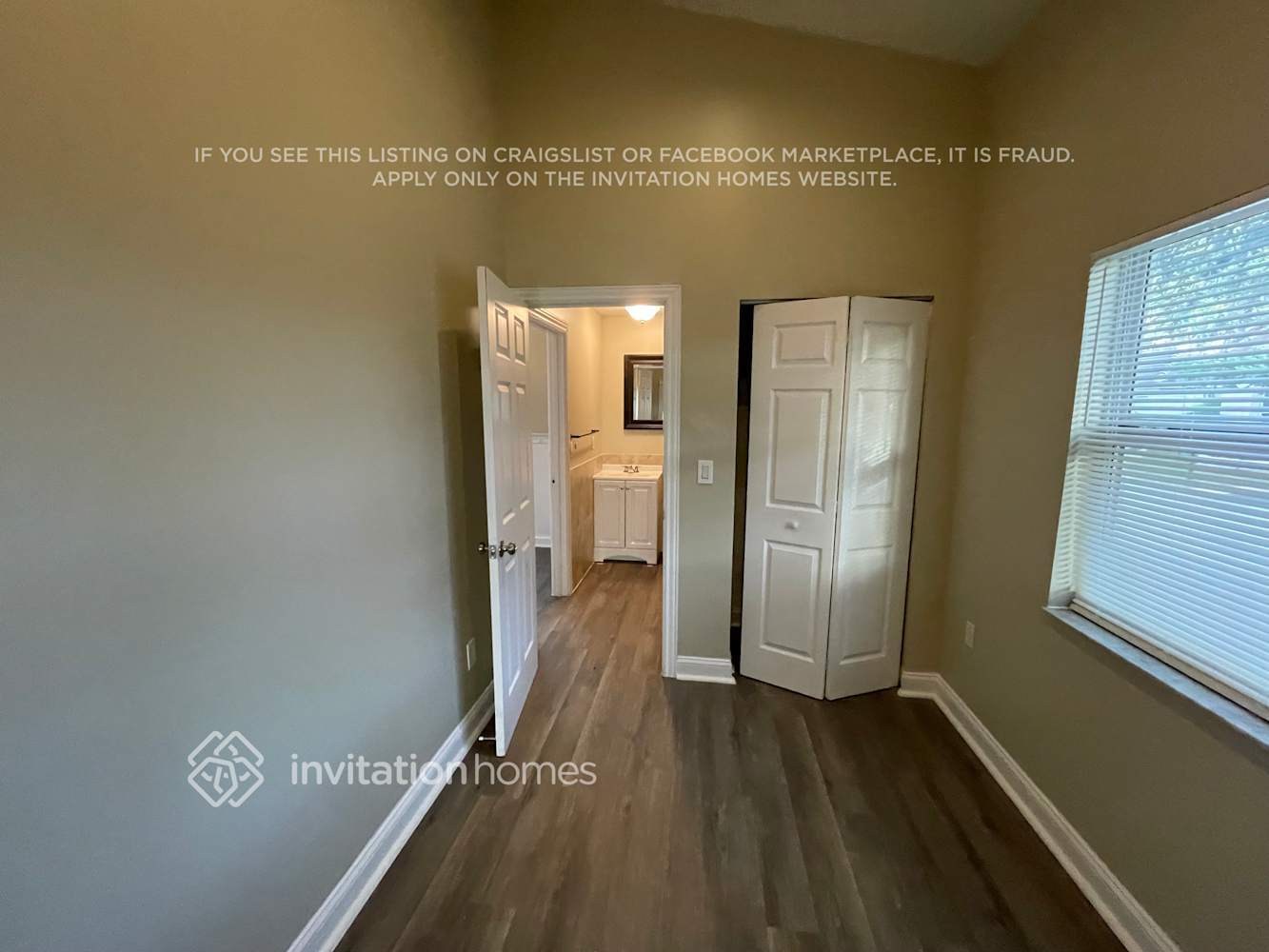 Building Photo - 2880 NW 68th Ln