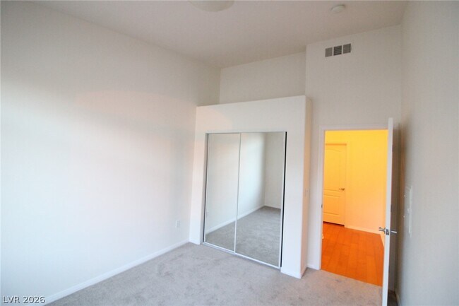 Building Photo - 700 Carnegie St