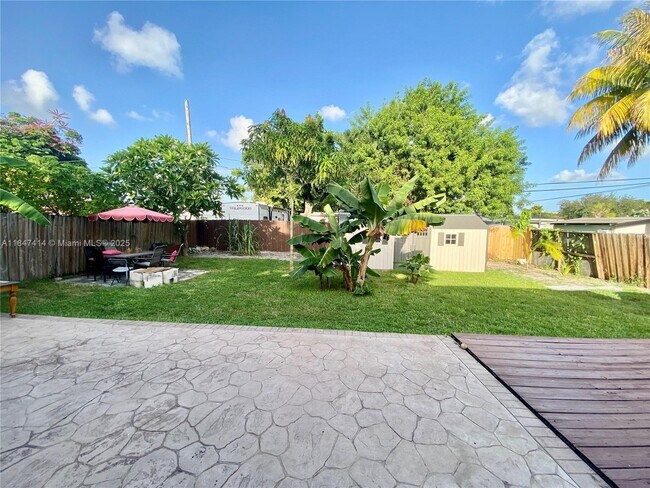 Building Photo - 3761 SW 45th Terrace