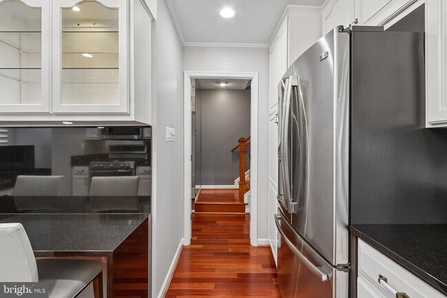 Building Photo - 519 Brummel Ct NW