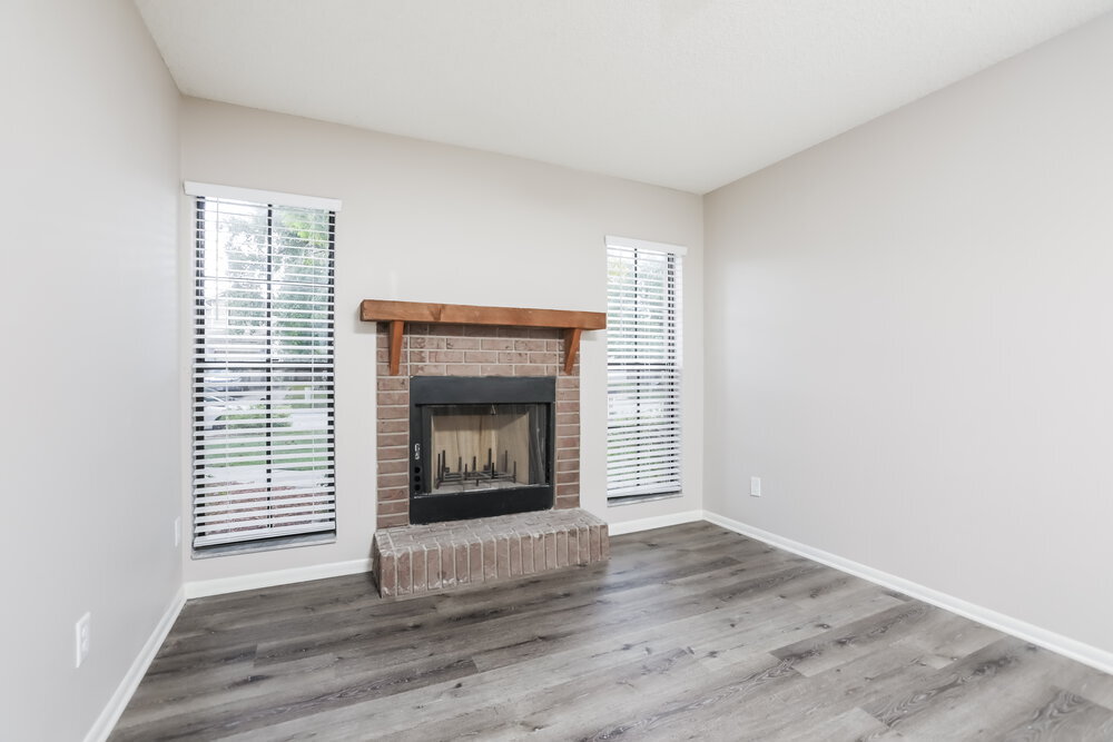 Building Photo - 1275 Pin Oak Dr