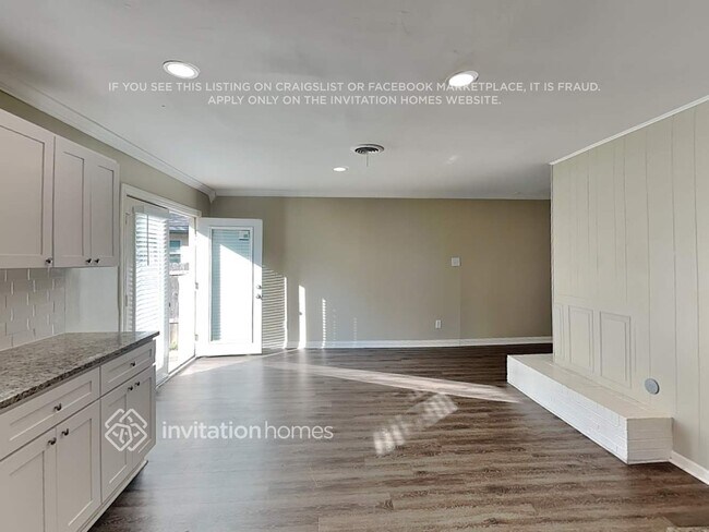 Building Photo - 2815 Norwood Ln