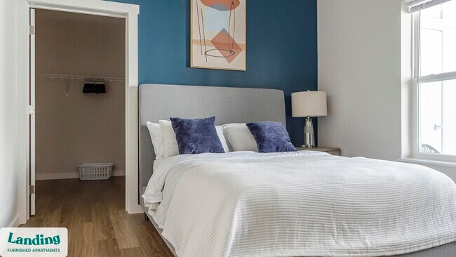 Building Photo - 9906 Runway Dr