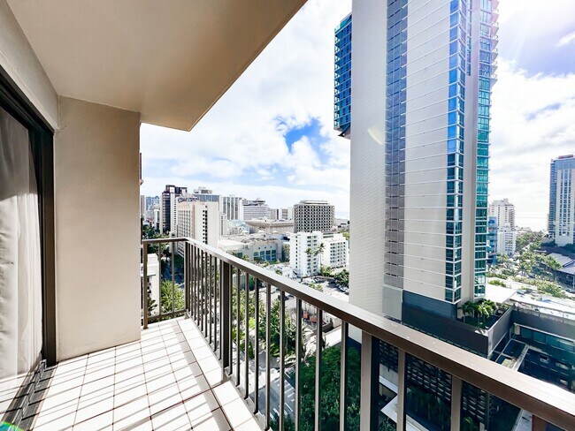 Building Photo - Fully Furnished Waikiki Condo with Direct Ocean Views, Parking, Central A/C