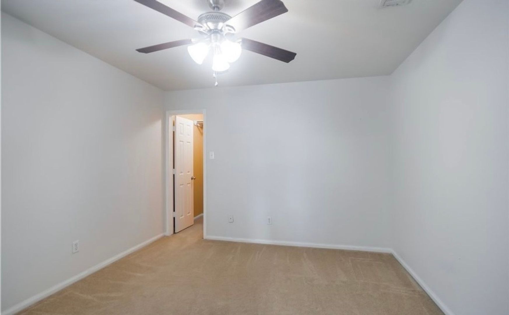 Building Photo - 308 Ponderosa Dr