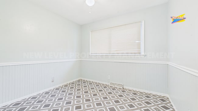 Building Photo - 6040 Hartford Dr