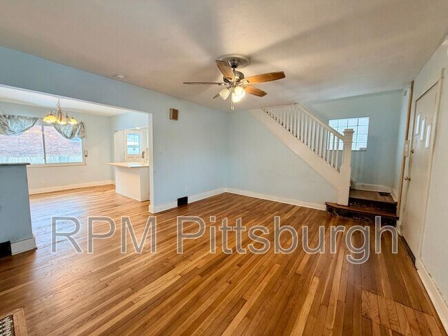 Building Photo - 1612 Oak Grove St