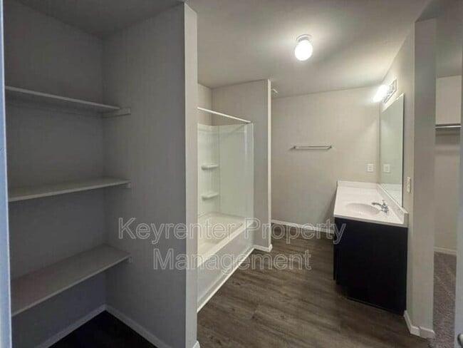 Building Photo - 1515 Chuck Wagon Dr