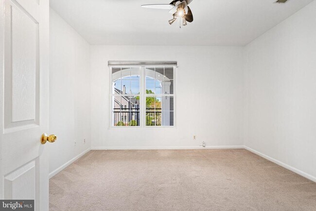 Building Photo - 46628 Drysdale Terrace