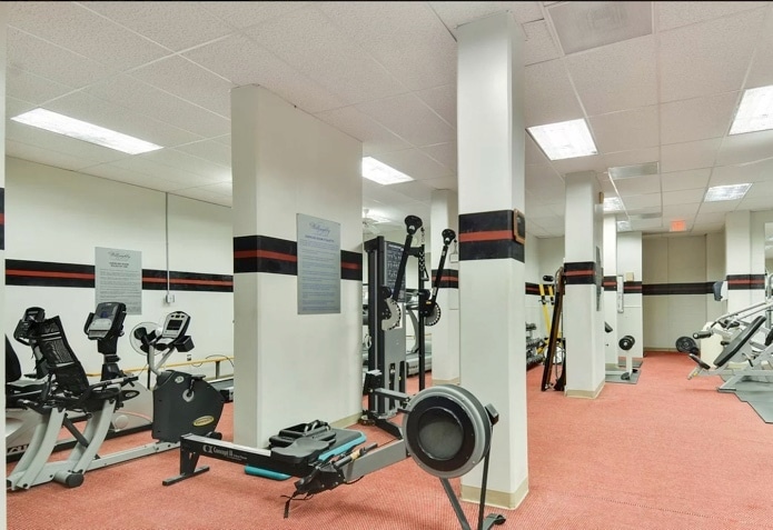 Building Photo - 5500 Friendship Blvd