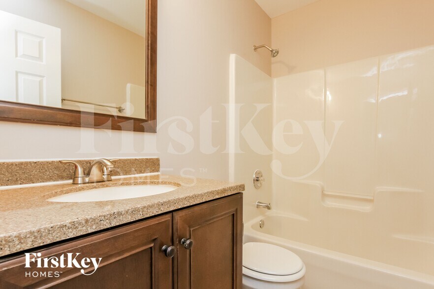 Building Photo - 2423 Galena Ln