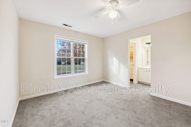 Building Photo - 2129 Ventana Ln