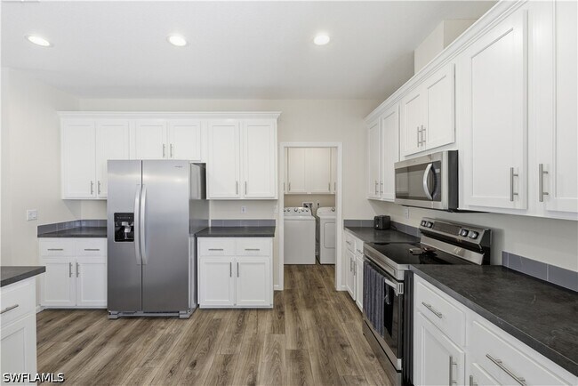 Building Photo - 24 Red Poinciana Dr