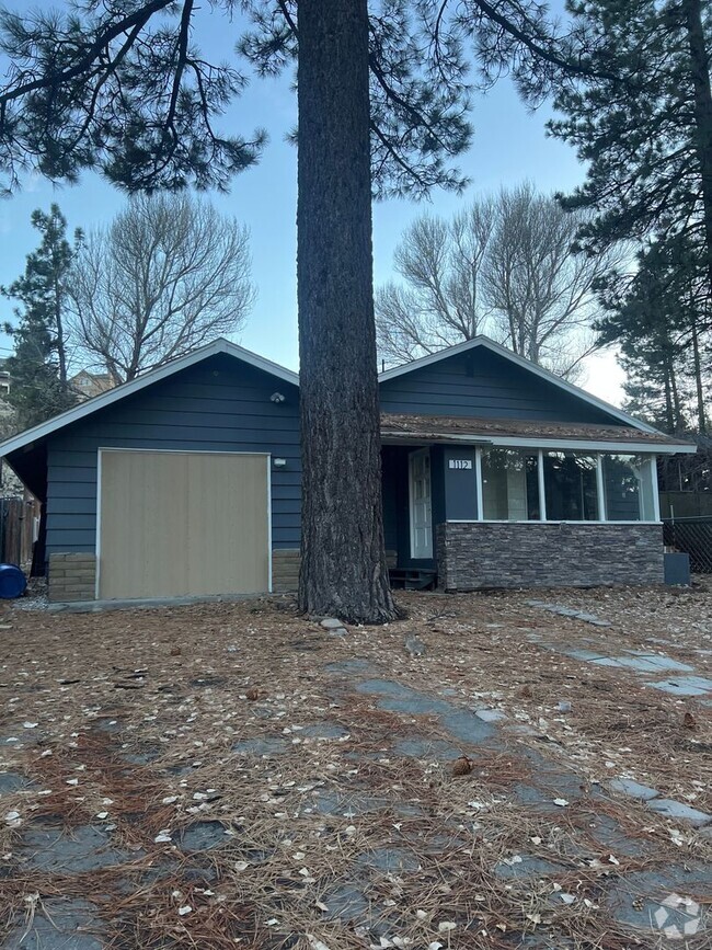 Building Photo - Big Bear Home with Jacuzzi