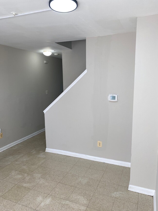 Building Photo - 1716 Riggs Ave