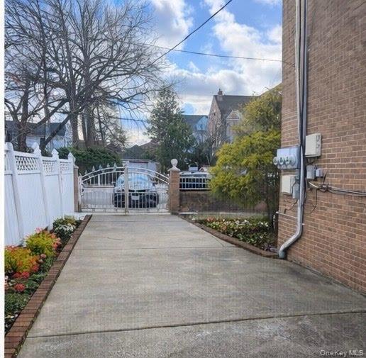 Building Photo - 21427 38th Ave