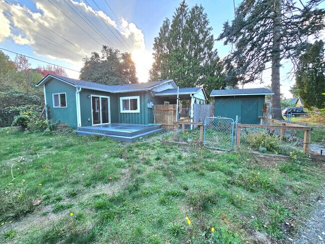 Building Photo - 5660 SE 125th Ave