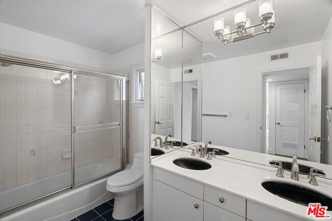 Building Photo - 459 21st Pl